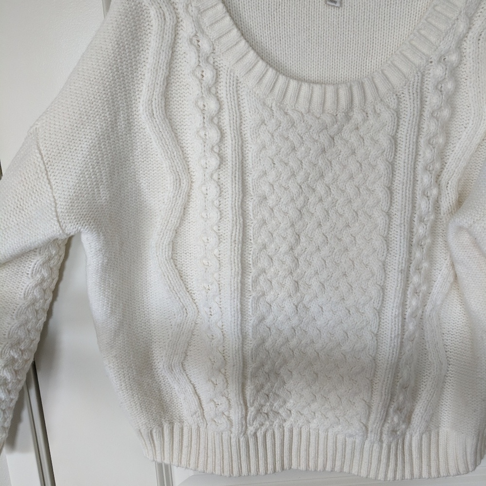 ⭐Soft Cable Chunky Knit Ivory White Sweater - Picture 5 of 8